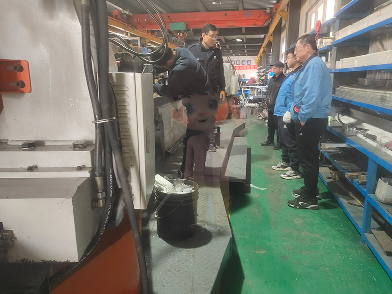 环保与美学结合：铝包木型材拉弯的可持续发展与设计趋势探讨