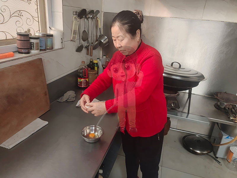 北京型材拉弯加工厂“三八”妇女节：致敬最美“她”身影